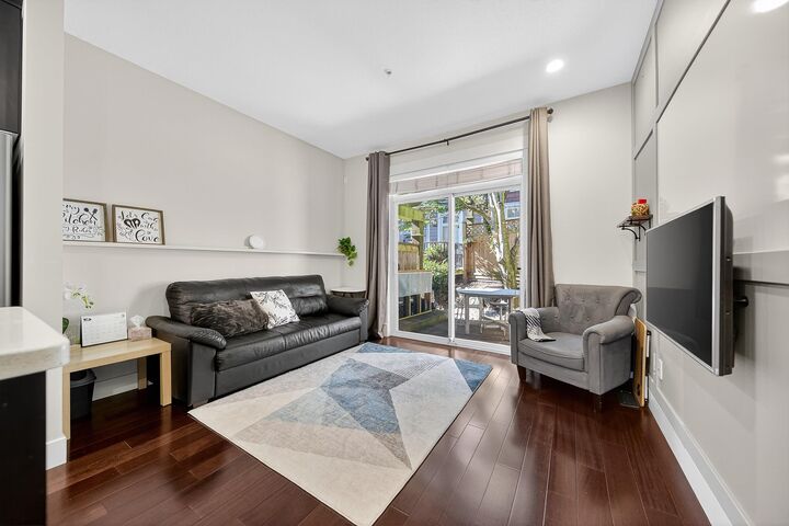 Property Photo:  2689 Parkway Drive 38  BC V4P 0C3 