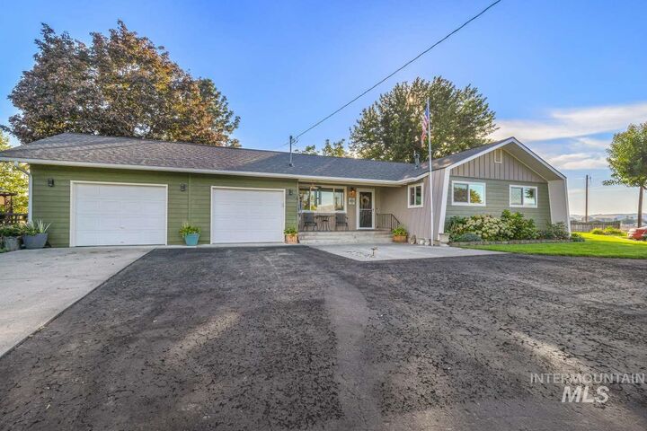 Property Photo:  2804 Grandview Drive  WA 99403 