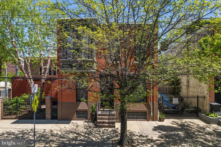 Property Photo: 905 S 25th Street PA 19146