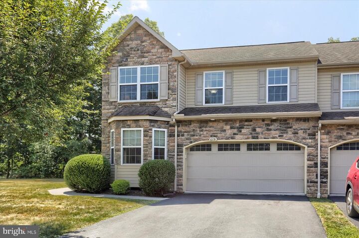 Property Photo:  6231 Autumn View Drive  PA 17112 