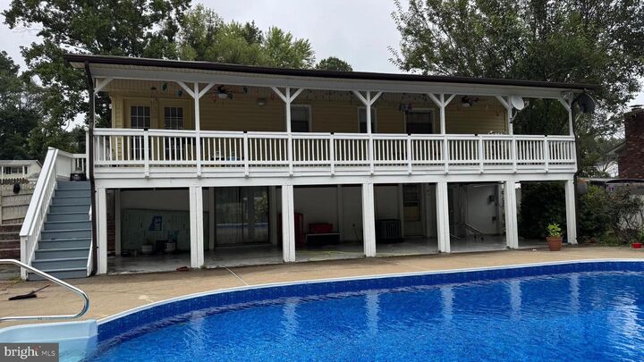 Property Photo:  13612 Kerrydale Road  VA 22193 