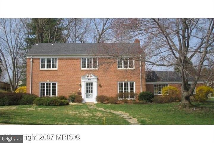 Property Photo: 6918 Espey Lane VA 22101