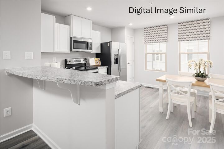 Property Photo:  1413 Richardson Towns Court 1007C  NC 28208 