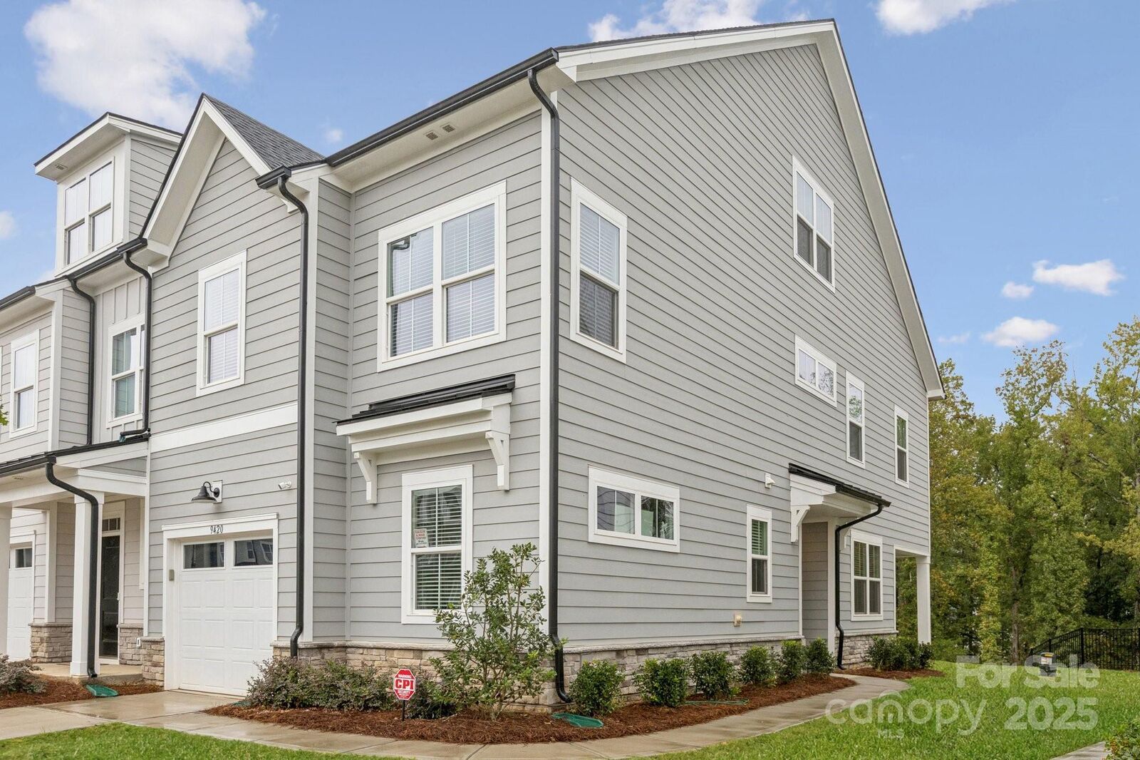 Property Photo:  9420 Munsing Drive  NC 28269 