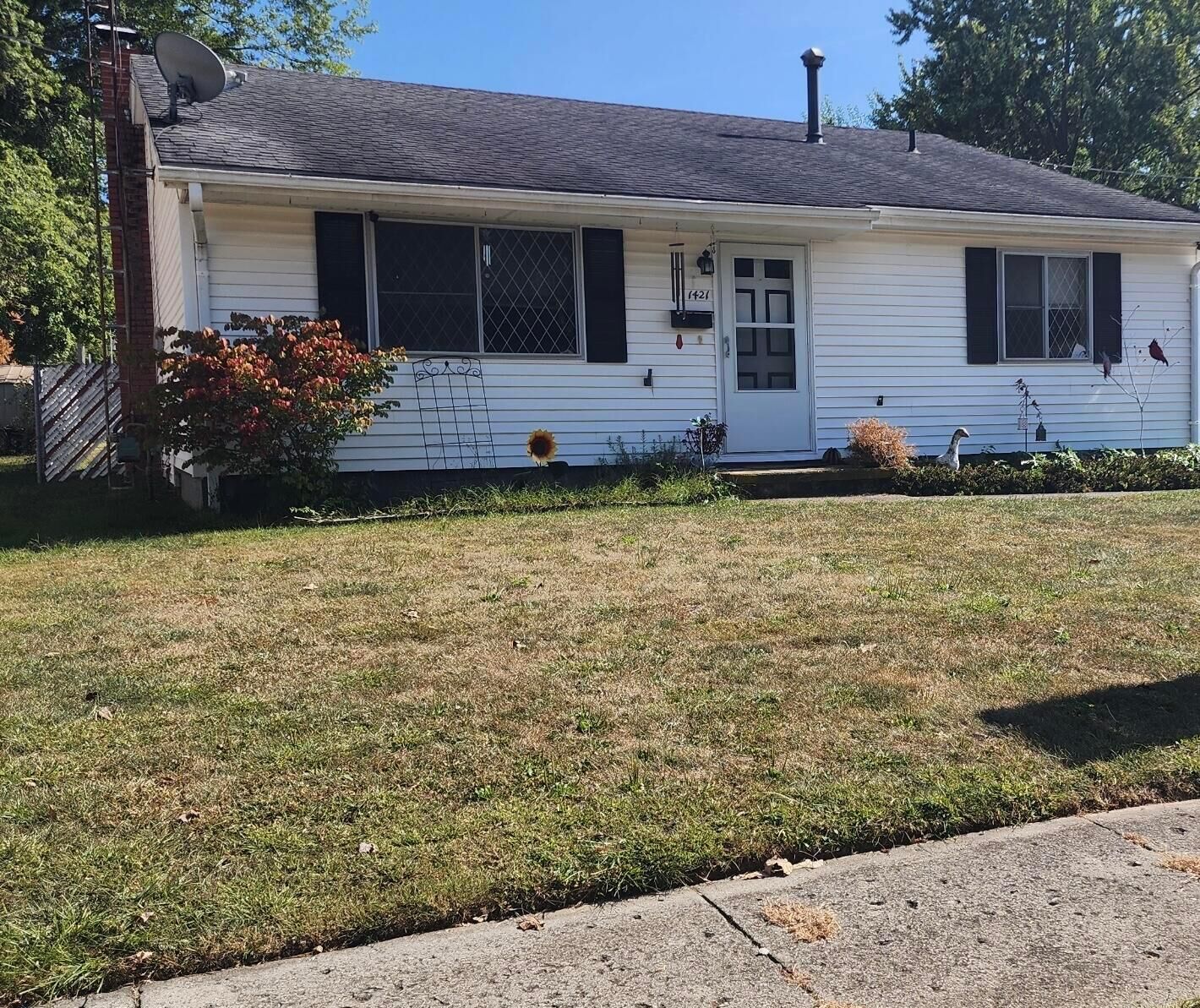 Property Photo:  1421 Plantation Drive  OH 43302 