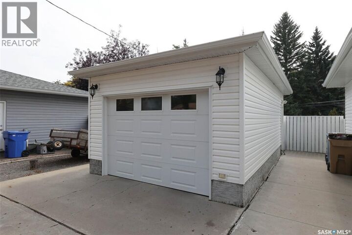 Property Photo:  2433 Gordon Road  SK S4S 4M4 