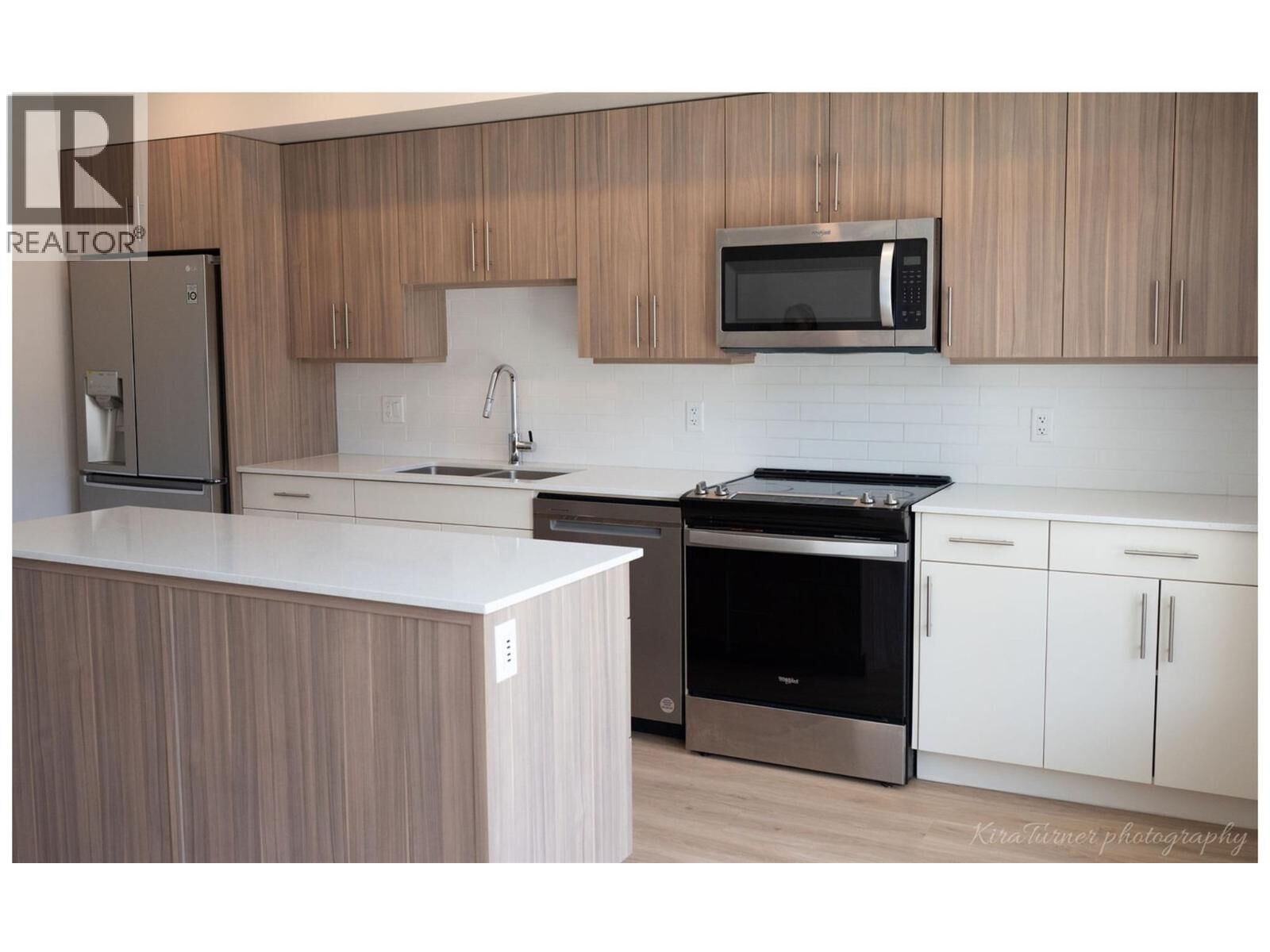 Property Photo:  685 Boynton Place 86  BC V1V 2Z4 