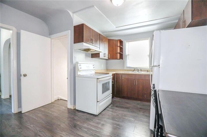 Property Photo:  716 Arlington Street  MB R3E 2E1 