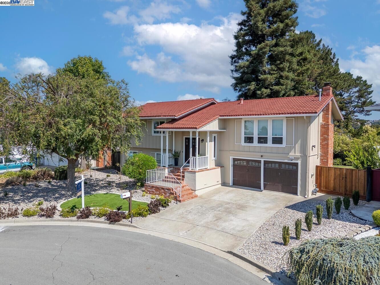 Property Photo: 3274 Red Leaf Ct CA 94542