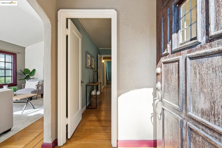 Property Photo:  2821 25th Ave  CA 94601 