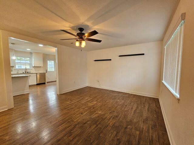 Property Photo: 42 NW Marilyn Avenue FL 32548