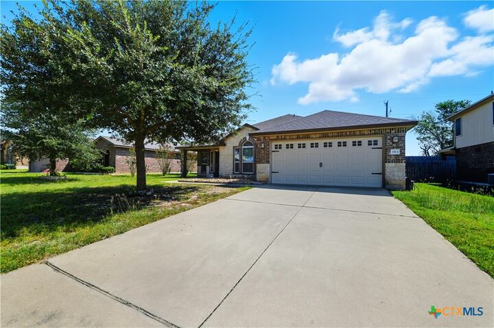 Property Photo: 1513 Starlight Drive TX 76502