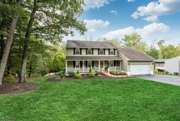43 Bisset Dr  West Milford Twp. NJ 07480 photo
