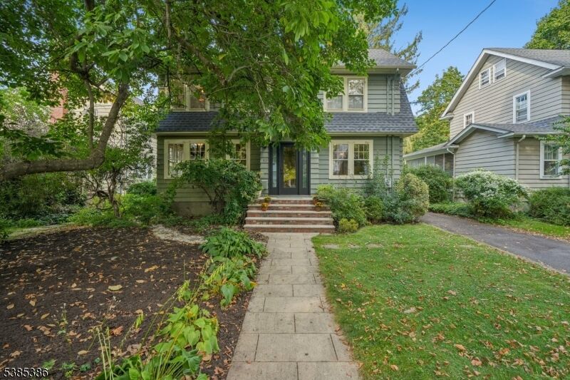 Property Photo:  49 Burnett Ter  NJ 07040 