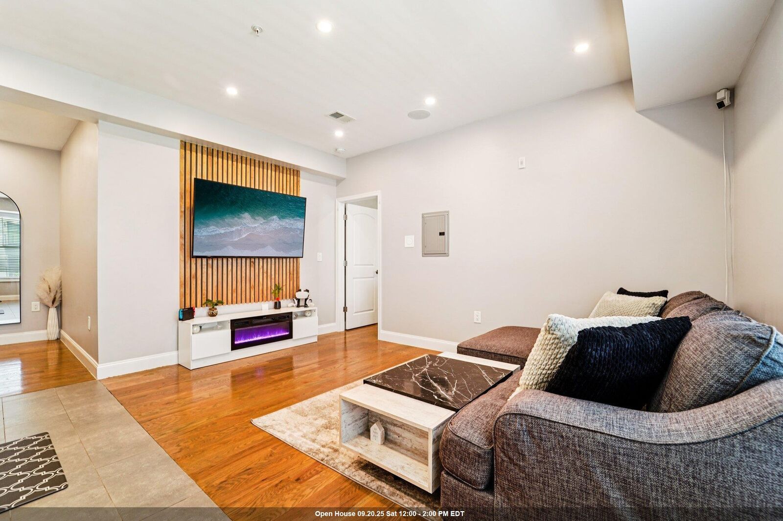 Property Photo:  16 Troy St 201  NJ 07307 