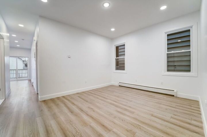 Property Photo:  170 Front St 1  NJ 07094 