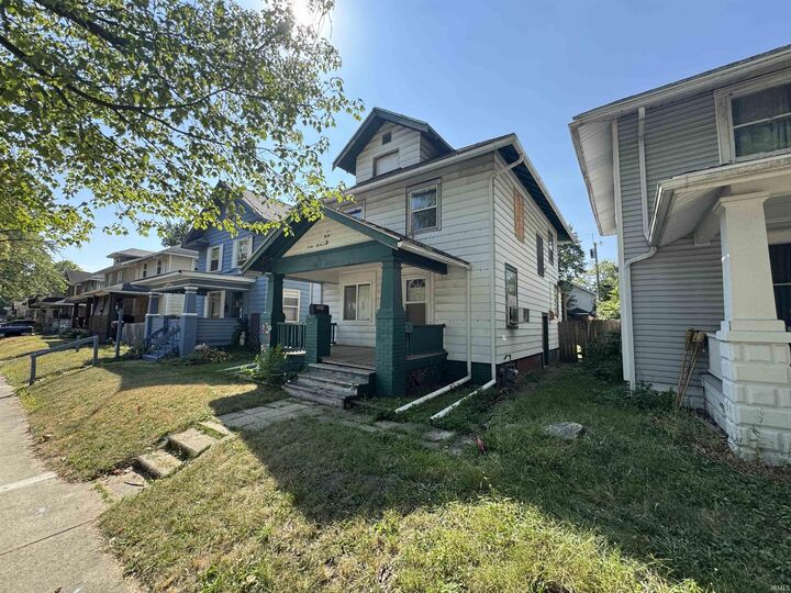 Property Photo: 2134 Thompson Avenue IN 46802