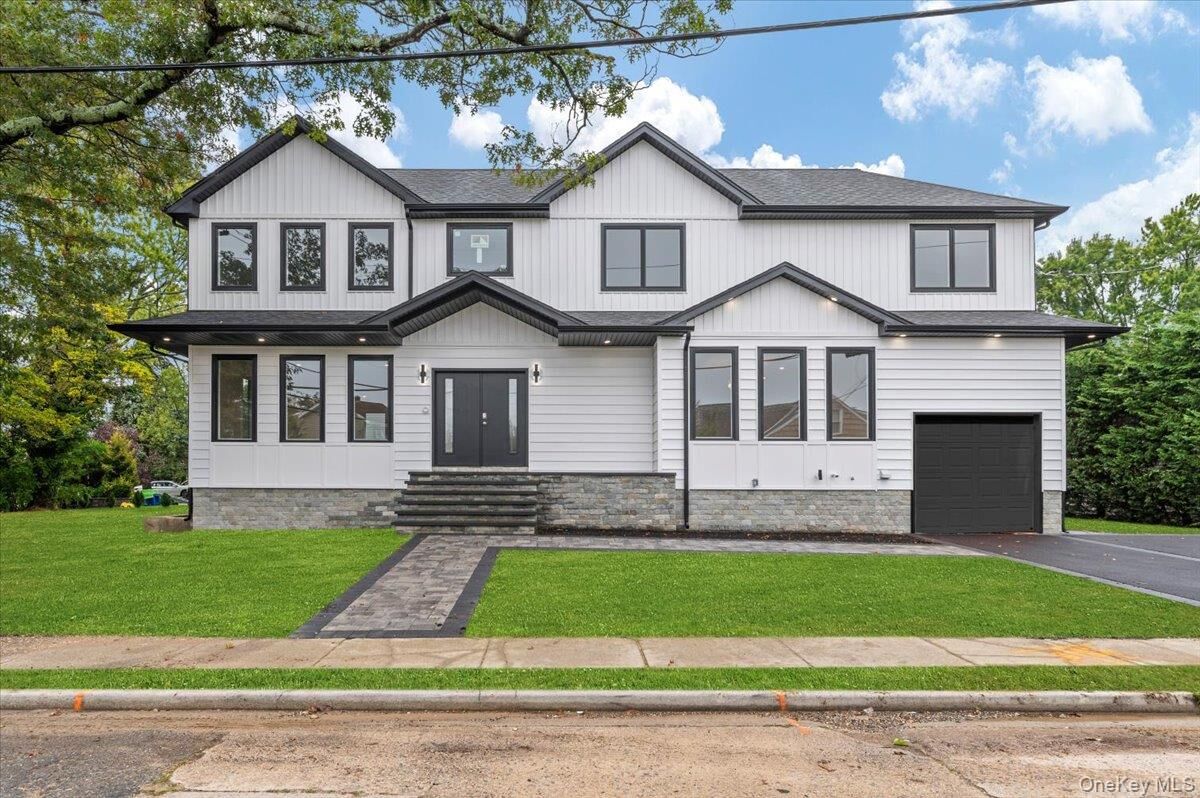 Property Photo: 1028 E Broadway NY 11598