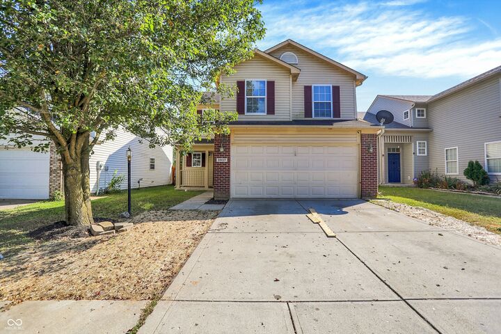Property Photo:  3937 Village Trace Boulevard  IN 46254 