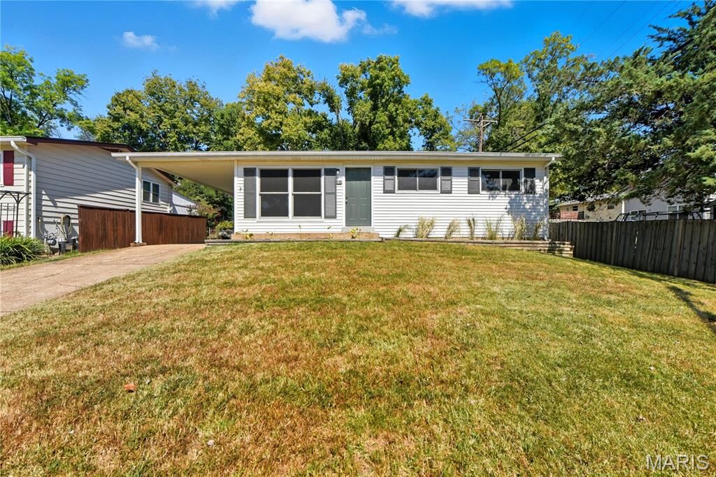 Property Photo: 73 Hillcrest Boulevard MO 63021