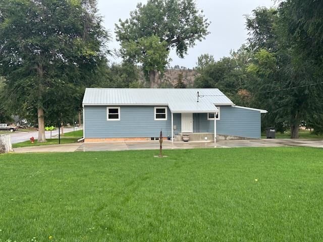Property Photo:  801 Galveston Avenue  SD 57747 