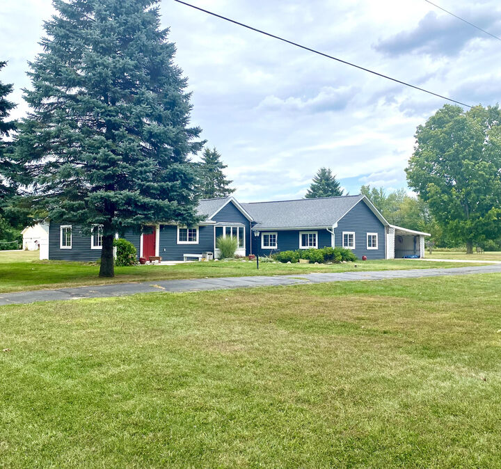5399 Durfee Road  Eaton Rapids MI 48827 photo