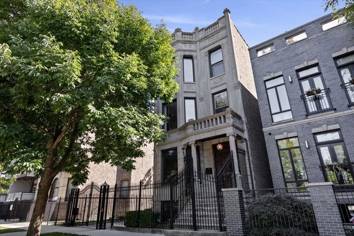 2845 W Division Street  Chicago IL 60622 photo