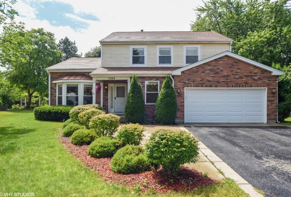 Property Photo: 1384 Marble Hill Drive IL 60047