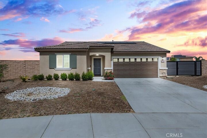 Property Photo:  1134 Everlasting Drive  CA 92571 