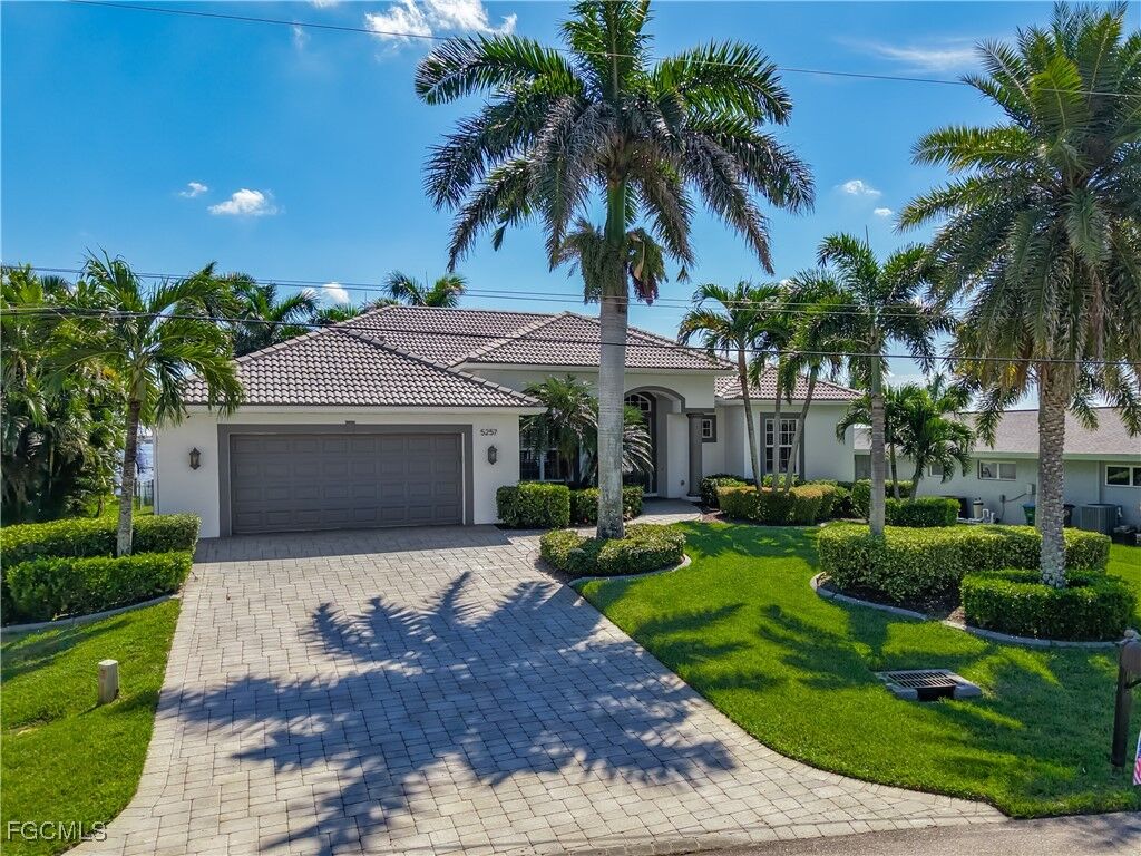 Property Photo: 5257 Nautilus Drive FL 33904