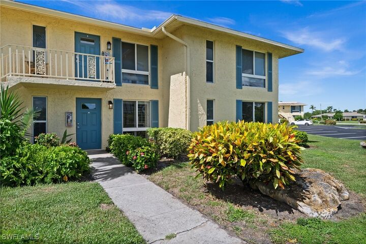 Property Photo:  378 Palm Drive 1  FL 34112 