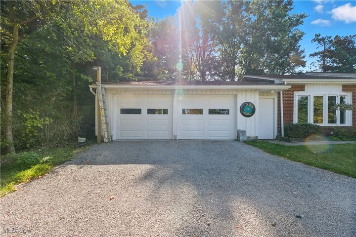 Property Photo: 31085 Georgetown Road OH 44460