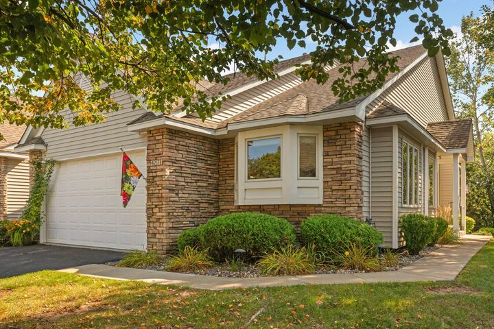 Property Photo:  4217 Bristol Run  MN 55126 
