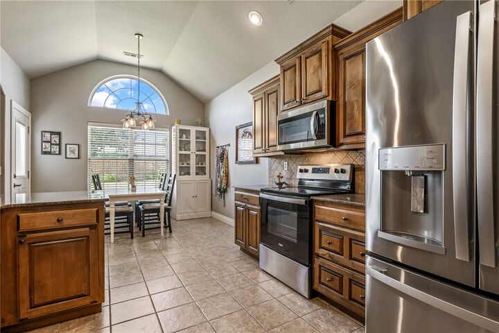 Property Photo:  4772 W Homespun Drive  AR 72704 