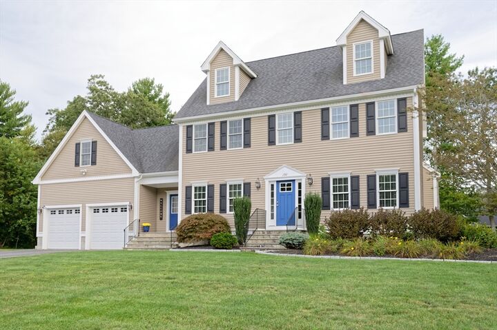 Property Photo:  192 Rebecca Rd  MA 01588 
