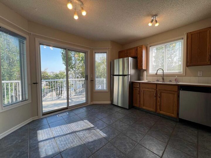 Property Photo:  143 Harvest Glen Rise NE  AB T3K 4B9 