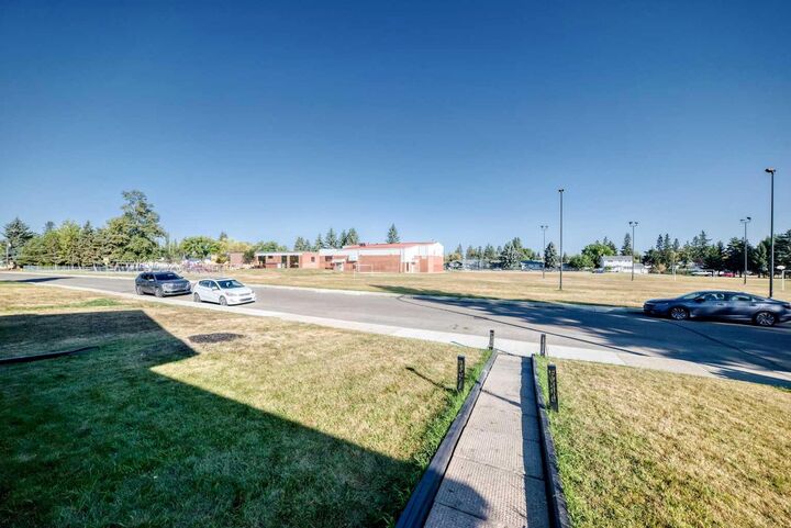 Property Photo:  4117 45 Street  AB T4N 1J9 