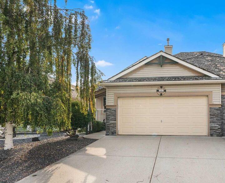 88 Chaparral Villas SE  Calgary AB T2X 3N4 photo