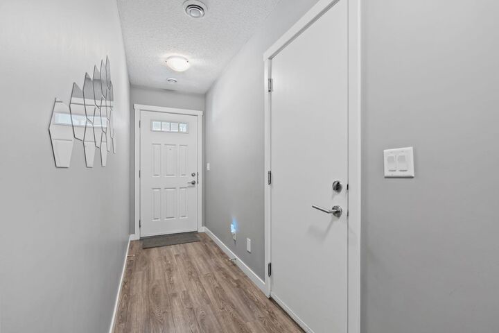 Property Photo:  438 Nolan Hill Drive NW  AB T3R 0V4 