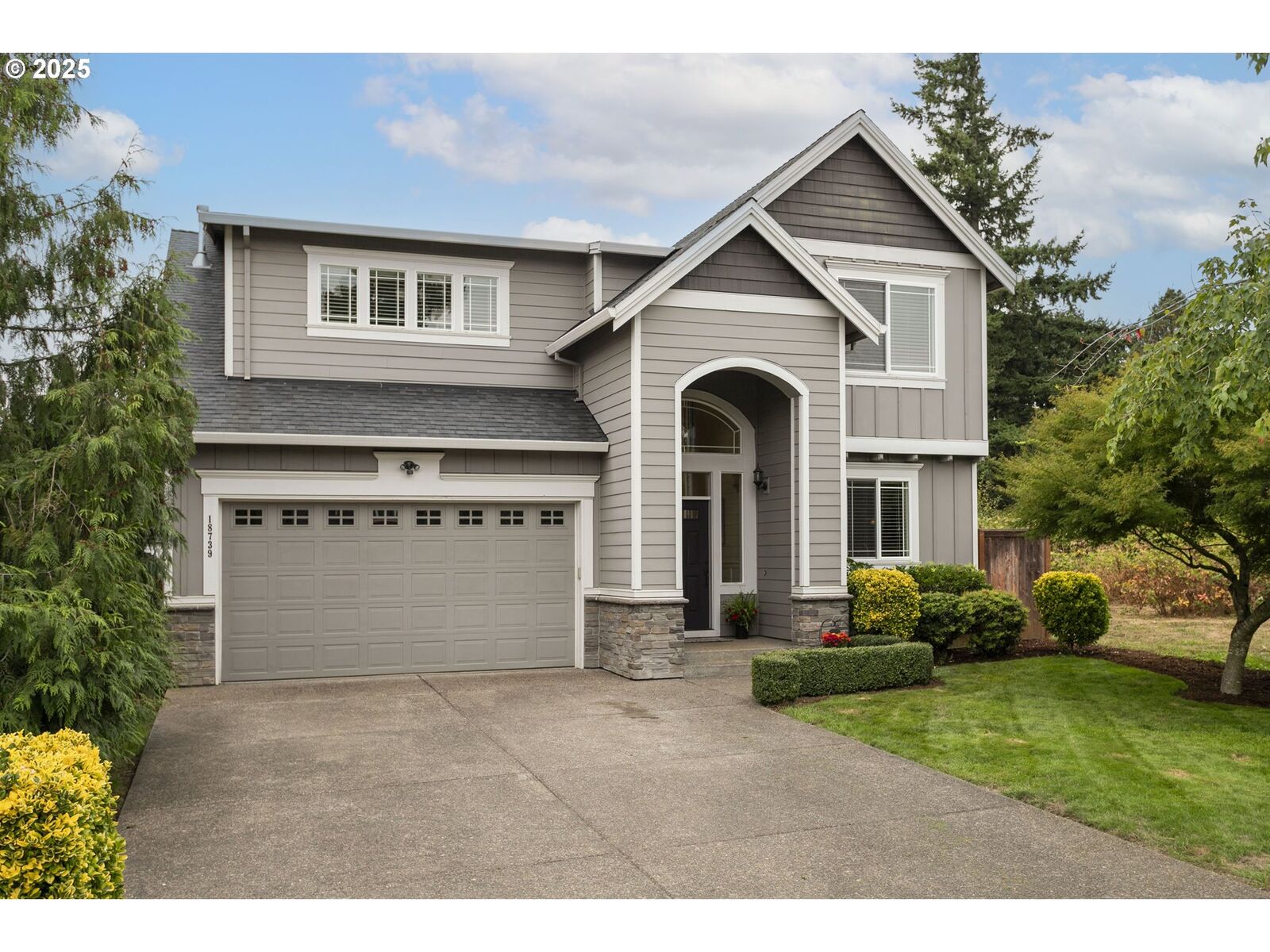 Property Photo:  18739 Elder Rd  OR 97045 