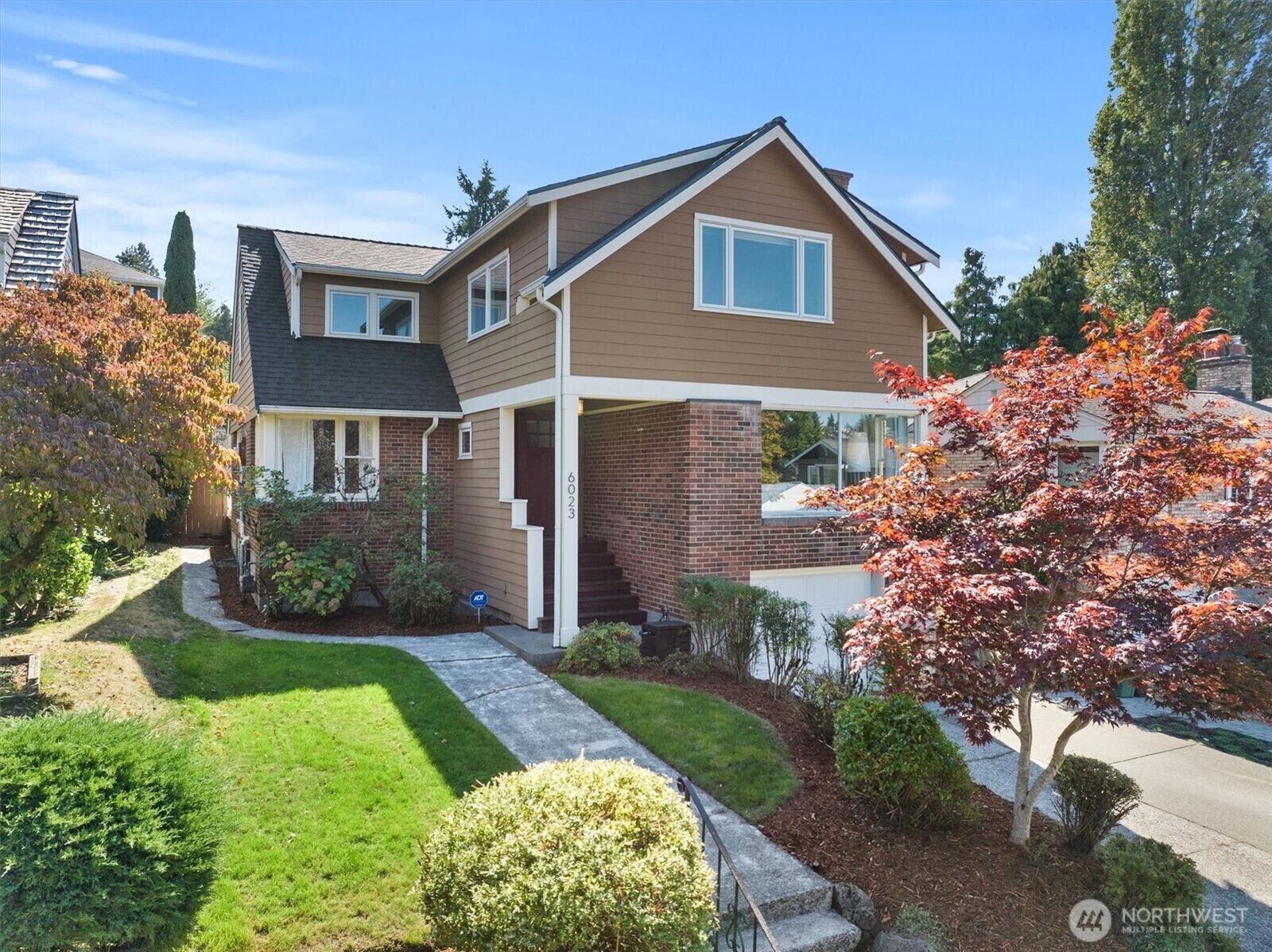 Property Photo:  6023 NE 61st Street  WA 98115 
