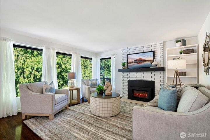 Property Photo: 17808 NE 12th Street WA 98008