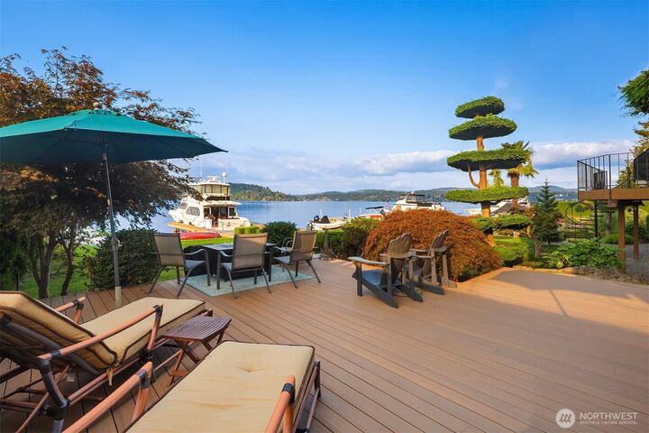 Property Photo:  10116  Rainier Avenue S  WA 98178 