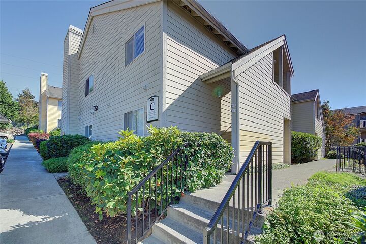 1111 S Villard Street C-15  Tacoma WA 98465 photo
