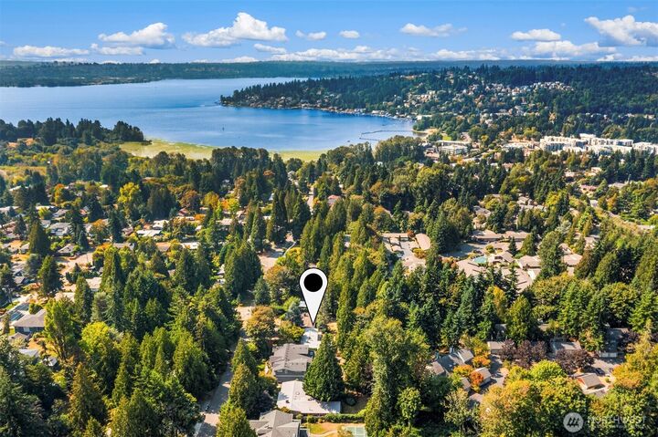 Property Photo:  10436 NE 113th Place  WA 98033 