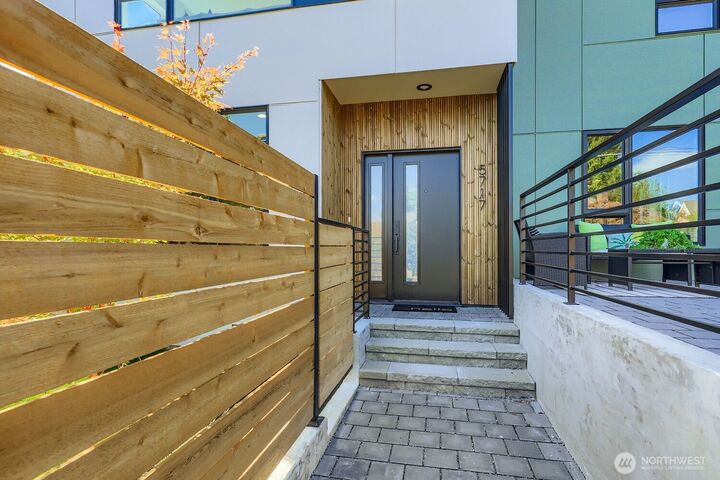 Property Photo:  5717  35th Avenue NE  WA 98105