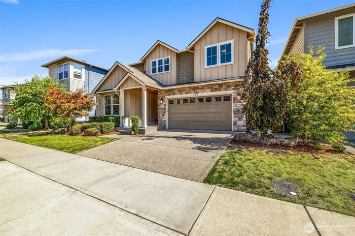 Property Photo: 264 Field Place SE WA 98059