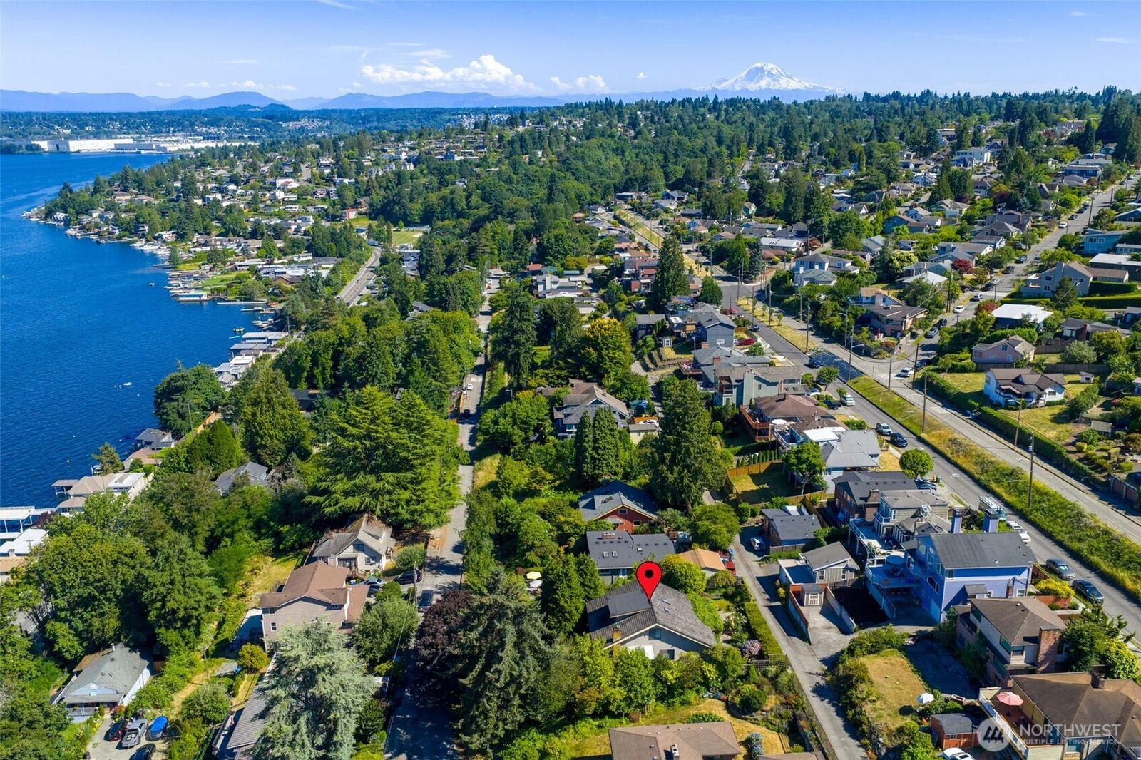 Property Photo:  9733  Arrowsmith Avenue S  WA 98118 