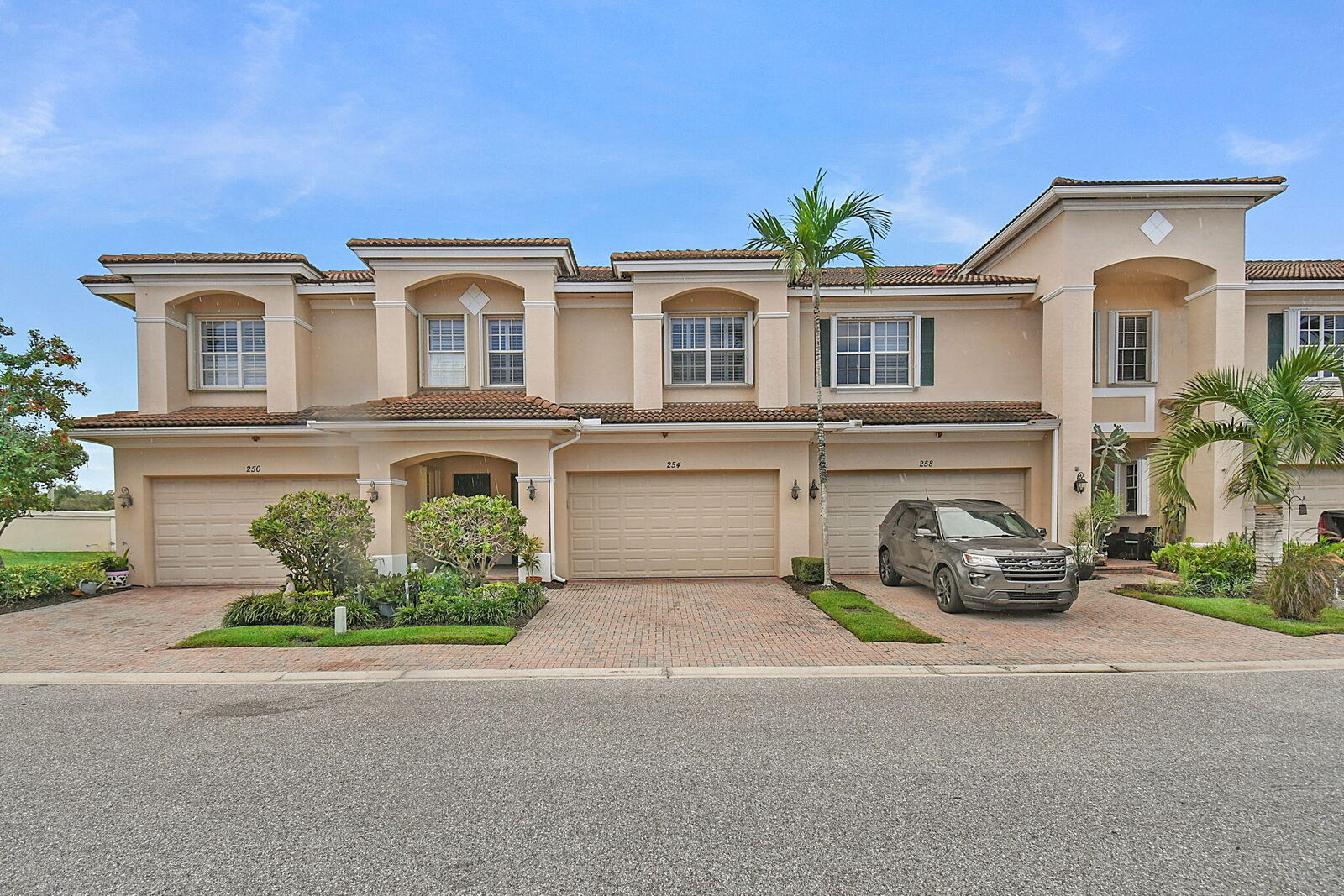 Property Photo: 254 SW Walking Path FL 34997