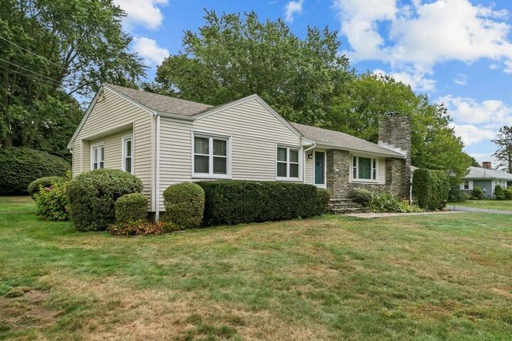 6 Wabasso Terrace  Middletown RI 02842 photo